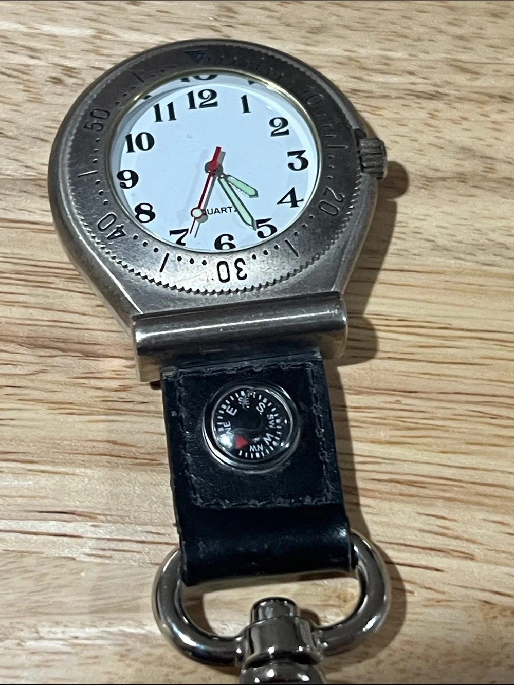 Croton clip on pocket watch vintage needs battery z16